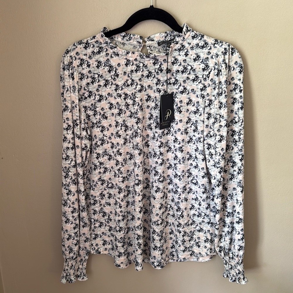 ADRIANNA PAPELL - Women’s Long Sleeve Blouse - Size M
